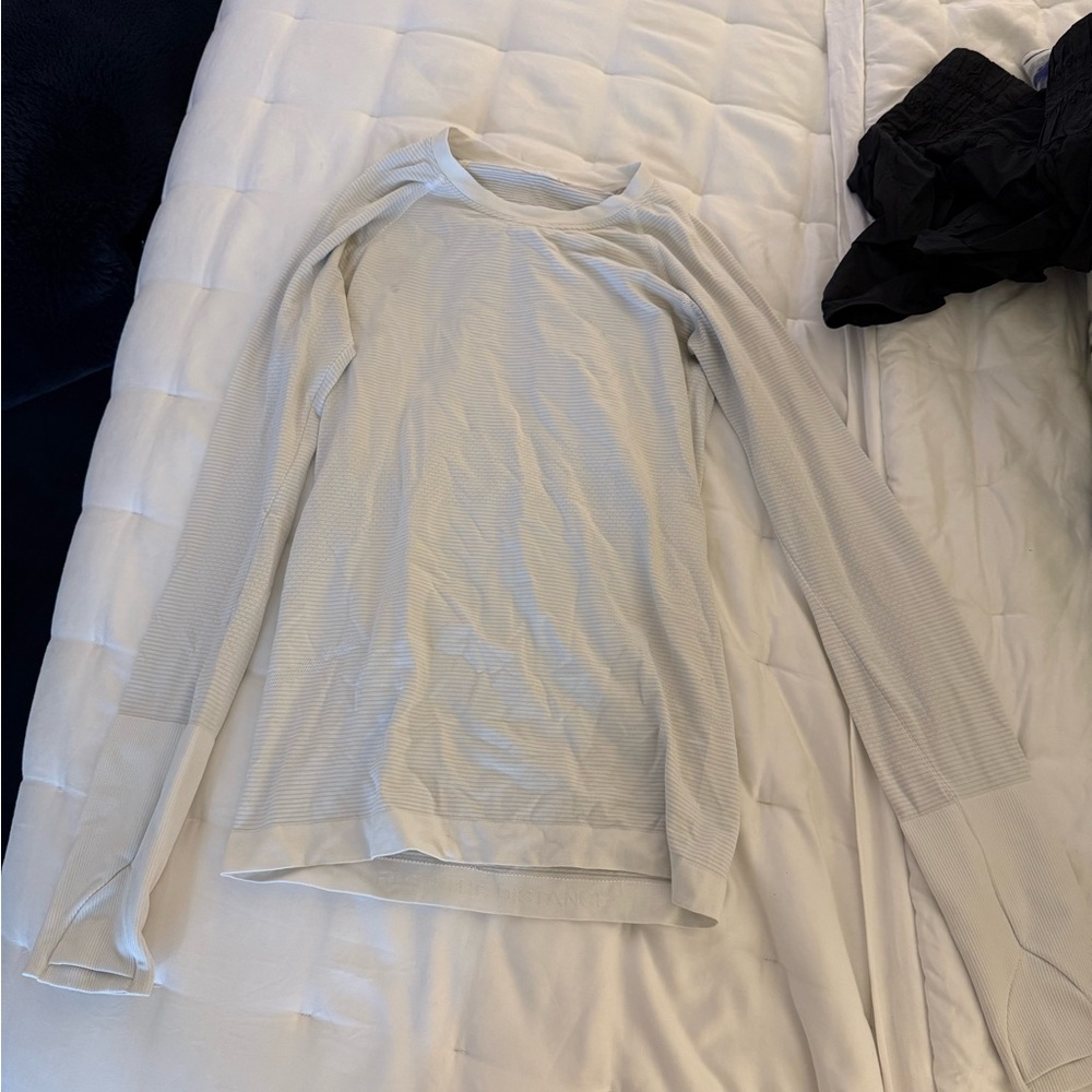 lululemon athletica Light Gray Long Sleeve Top